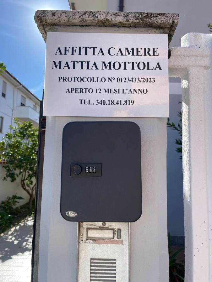 Affitta Camere Di Mattia Self Check In فيوميتشينو المظهر الخارجي الصورة